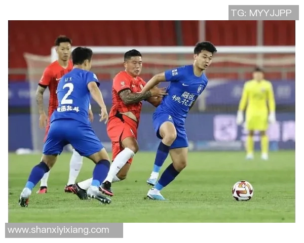 武汉足球队战术解析与未来发展方向的深度探讨 武汉足球队战术解析与未来发展方向的深度探讨