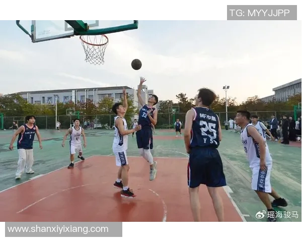 篮球魅力:深入解析武汉篮球队的团队协作与默契配合之道 篮球魅力:深入解析武汉篮球队的团队协作与默契配合之道