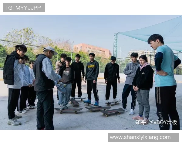 广州滑板队的默契合作与技巧提升研究探讨