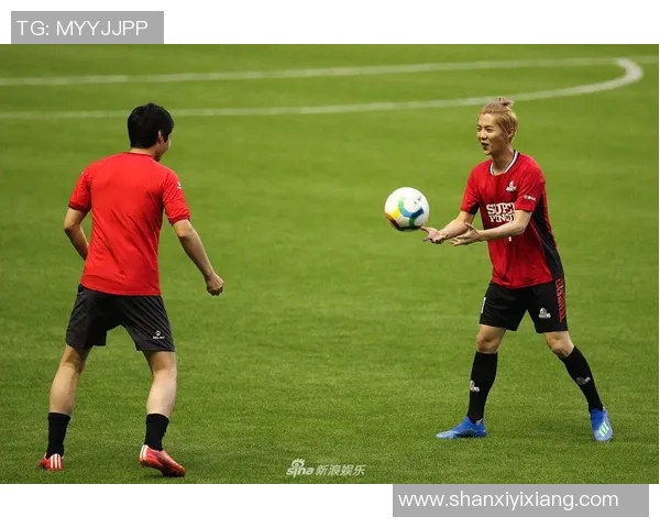 足球明星的辫子风潮：从场上到场外的时尚与个性展示