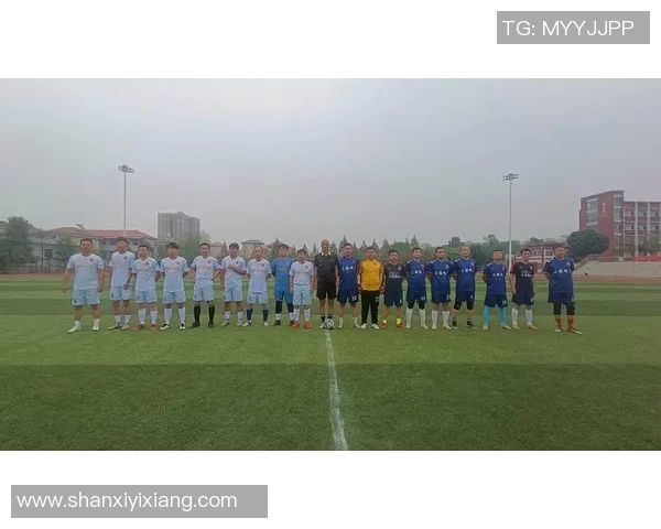 邀请赛点评:重庆足球队的配合表现 邀请赛点评:重庆足球队的配合表现