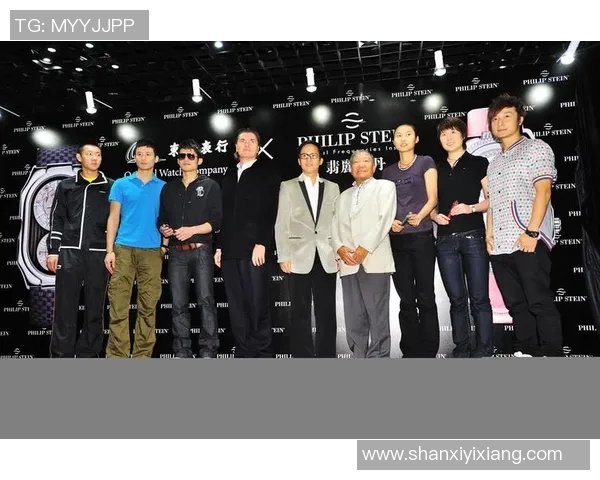 重庆羽毛球队边路渗透革新探索与实践的深度分析与展望 重庆羽毛球队边路渗透革新探索与实践的深度分析与展望