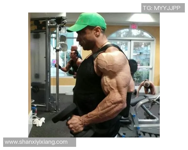 健身与足球的完美结合盘点那些身材健美的足球明星们 健身与足球的完美结合盘点那些身材健美的足球明星们